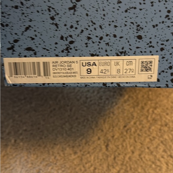 Jordon Retro 5 size 9 - Picture 4 of 4